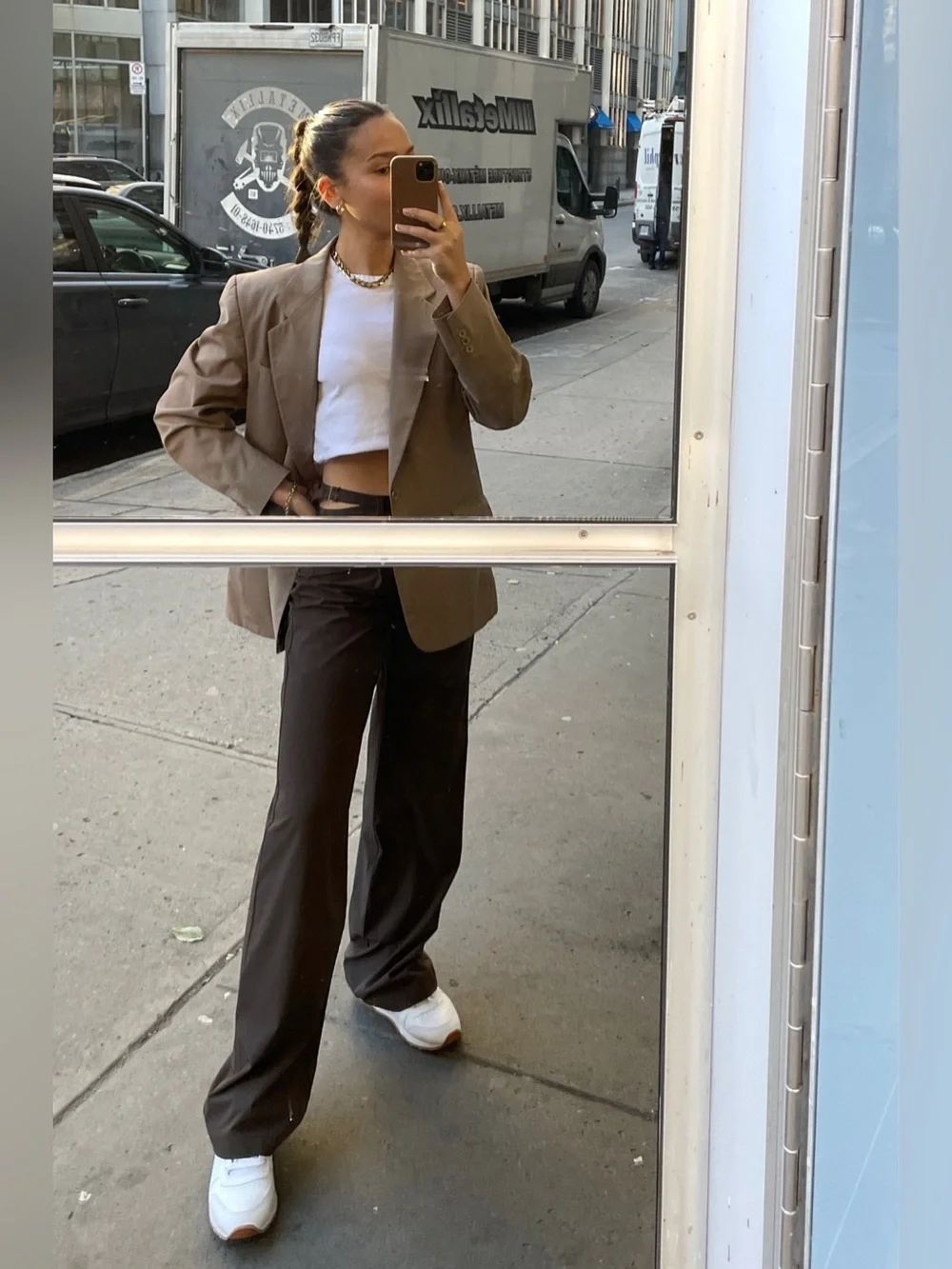 ALO Yoga Mid-Rise Showdown Trouser